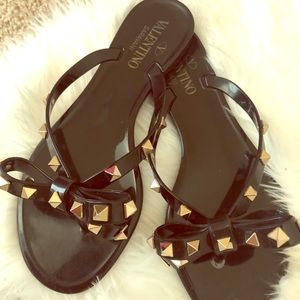 Authentic Valentino rockstud sandals.